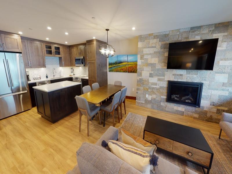 Manor Vail Lodge image