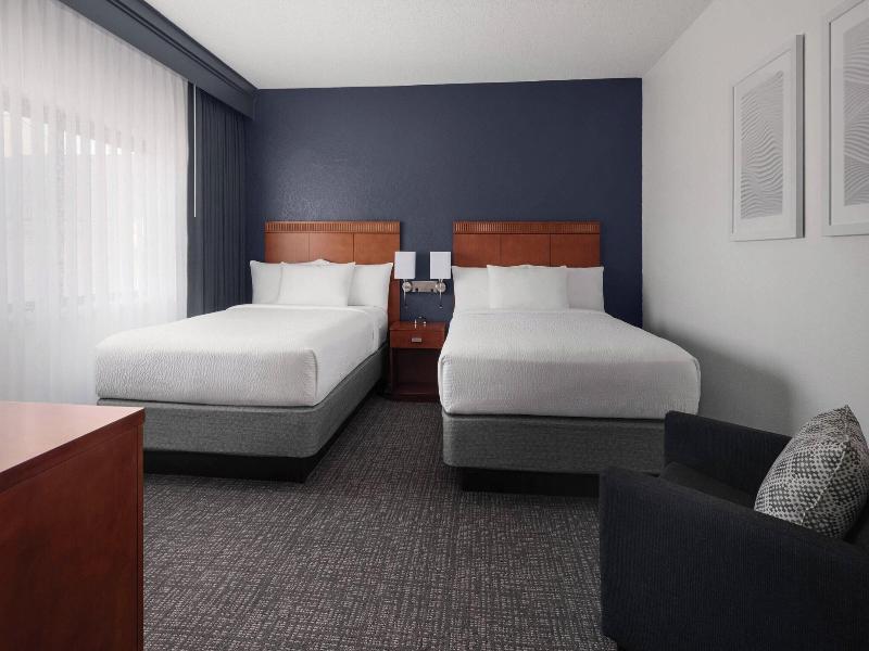 Courtyard Rockville image