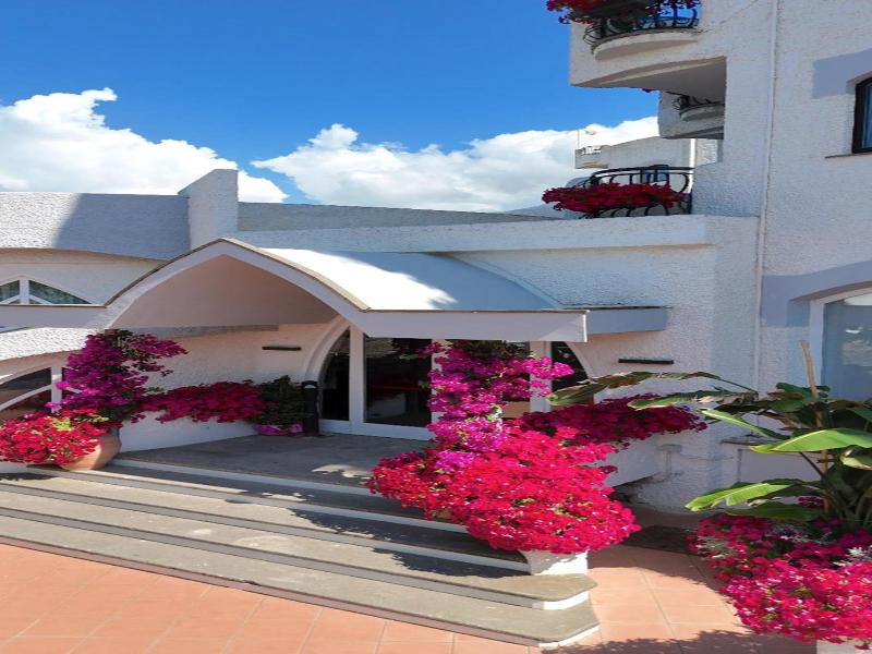 Bajamar Beach Hotel image