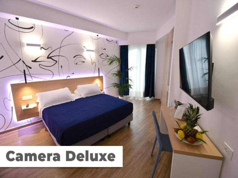 Bajamar Beach Hotel image