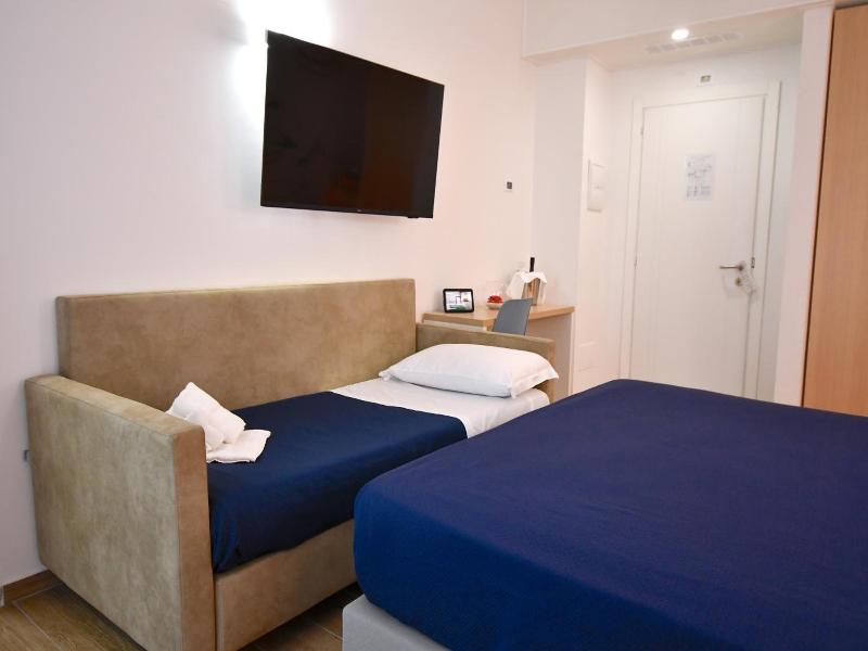 Bajamar Beach Hotel image