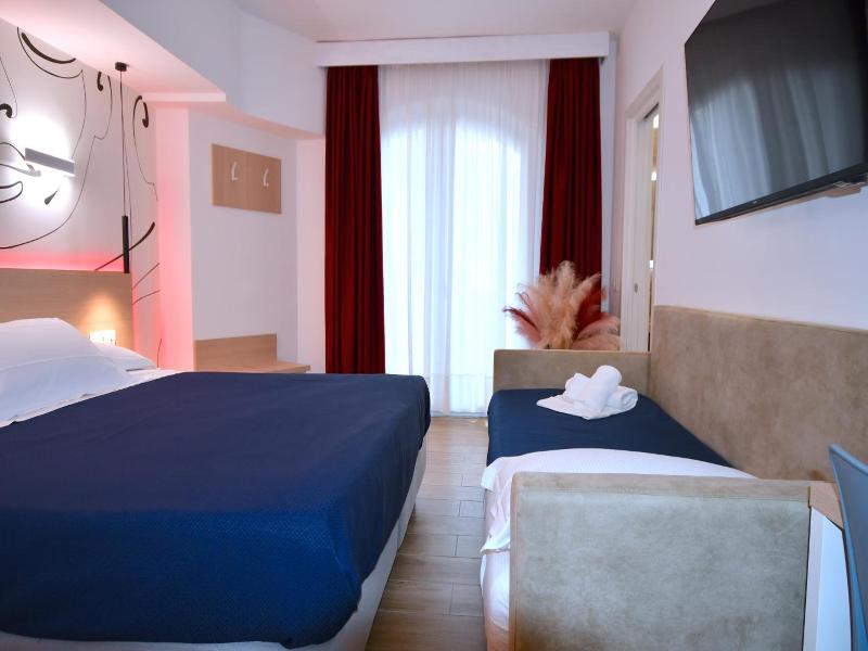 Bajamar Beach Hotel image