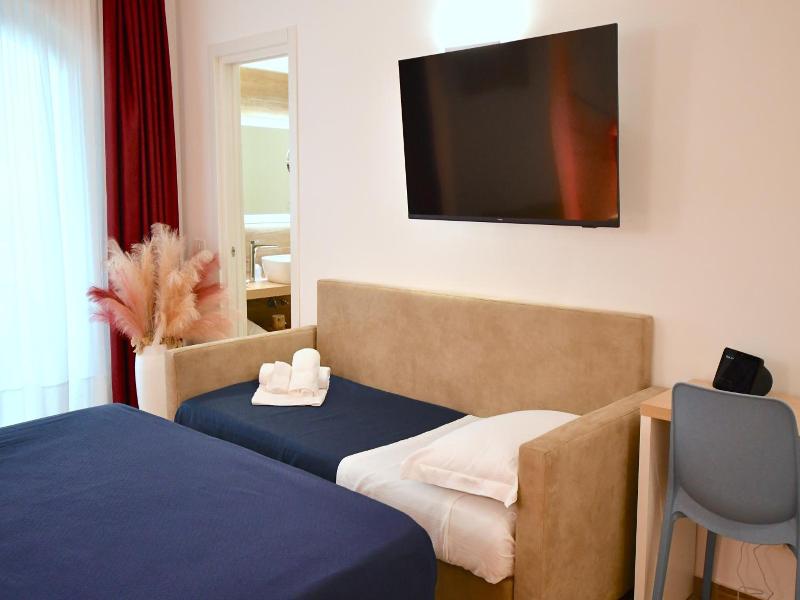 Bajamar Beach Hotel image