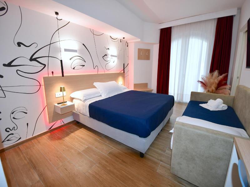 Bajamar Beach Hotel image