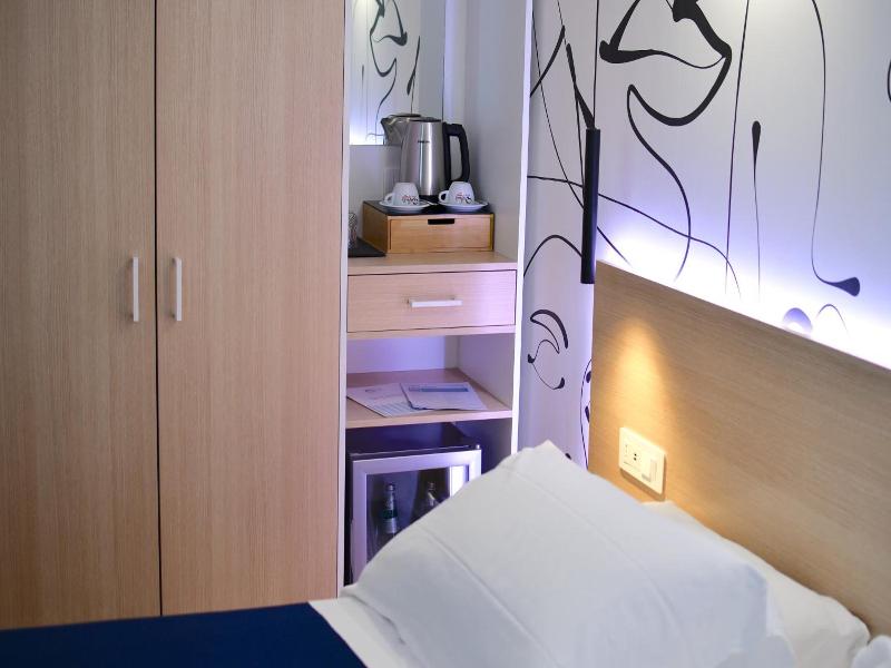 Bajamar Beach Hotel image
