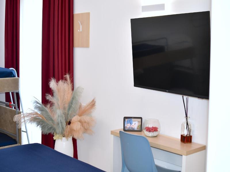 Bajamar Beach Hotel image