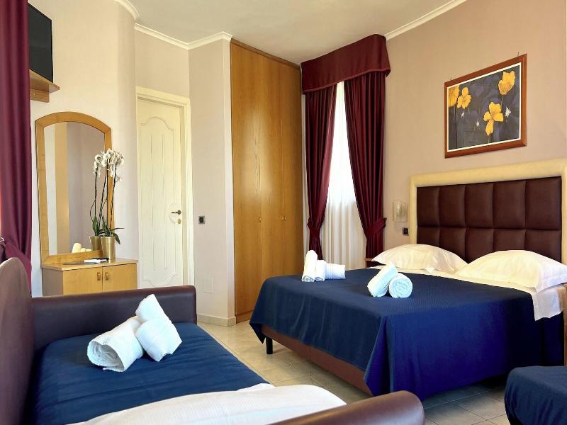 Bajamar Beach Hotel image