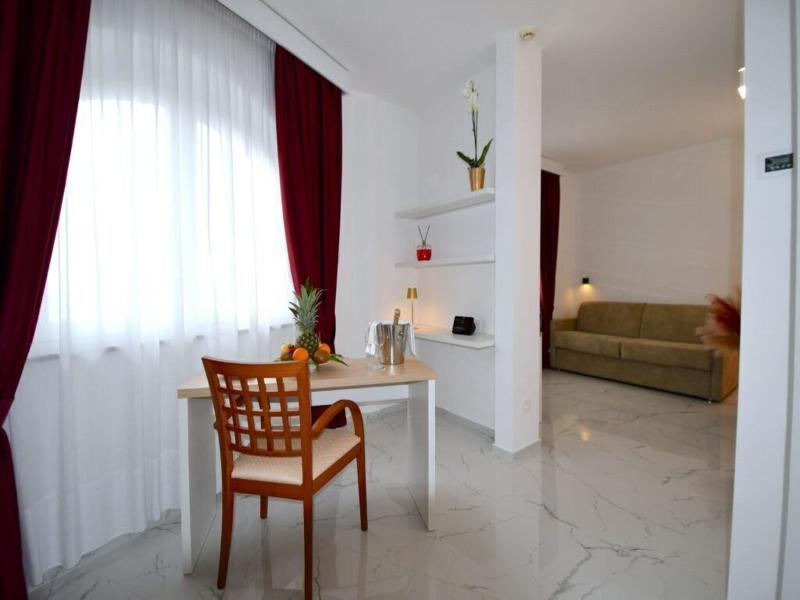 Bajamar Beach Hotel image