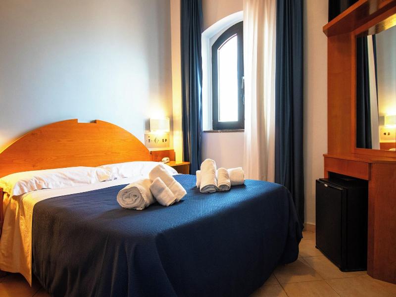 Bajamar Beach Hotel image