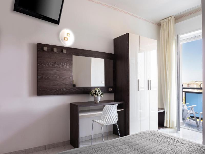 Stacchini image