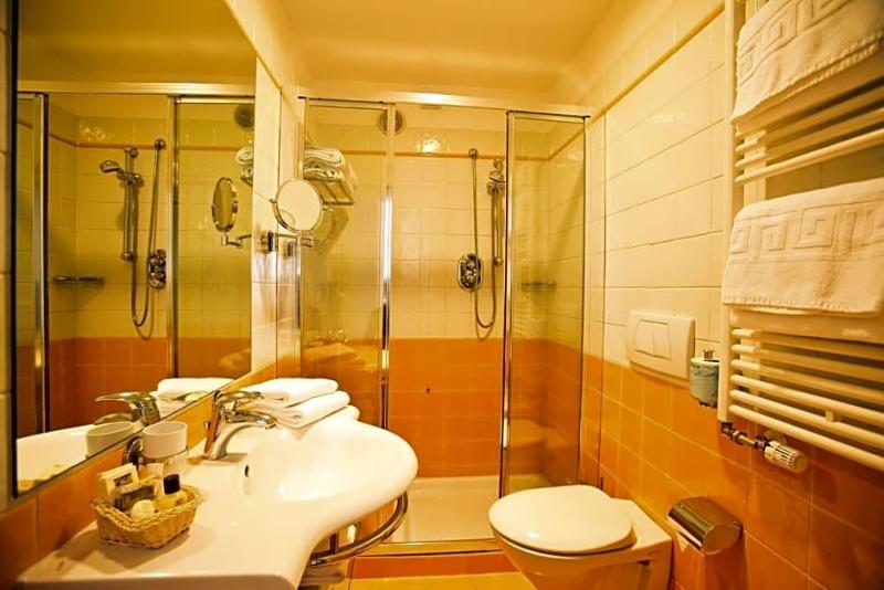 Grand Hotel image