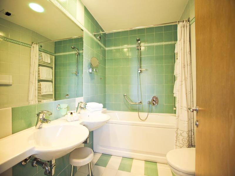 Grand Hotel image