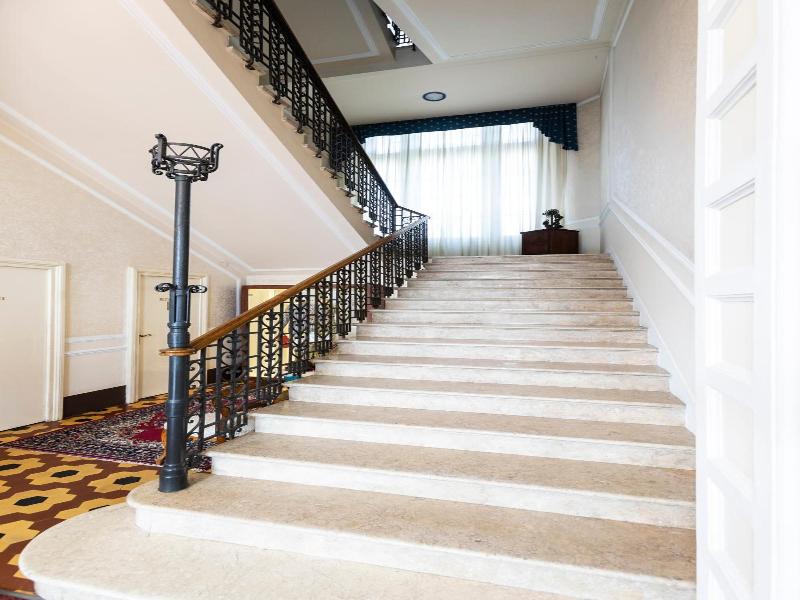 Grand Hotel image