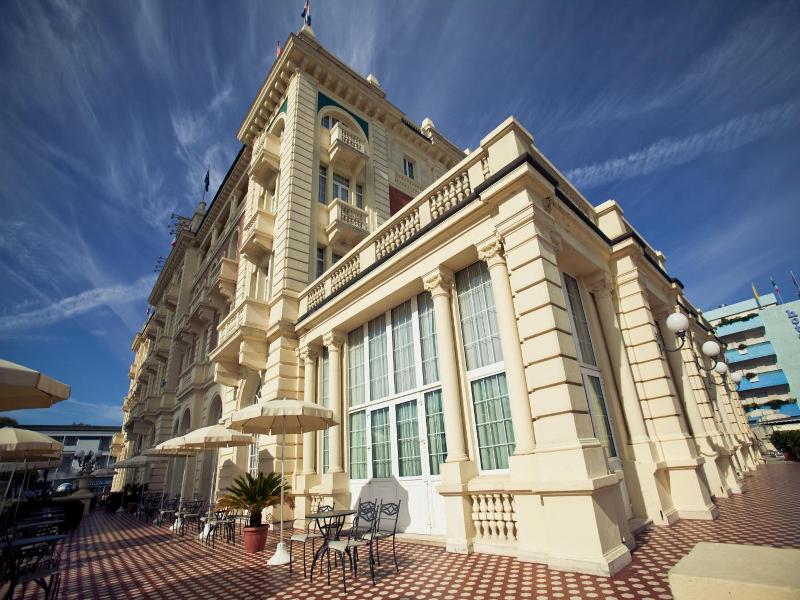 Grand Hotel image