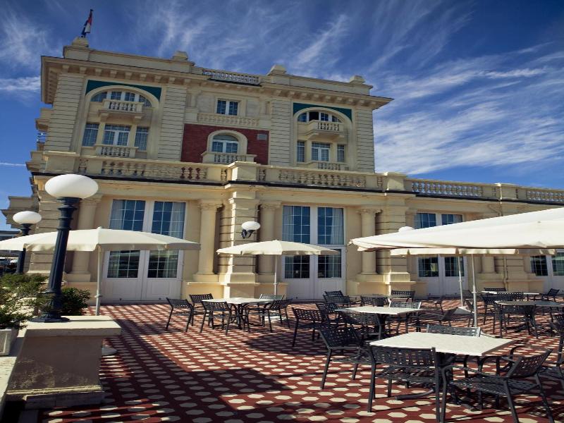 Grand Hotel image