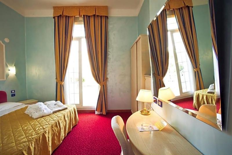 Grand Hotel image