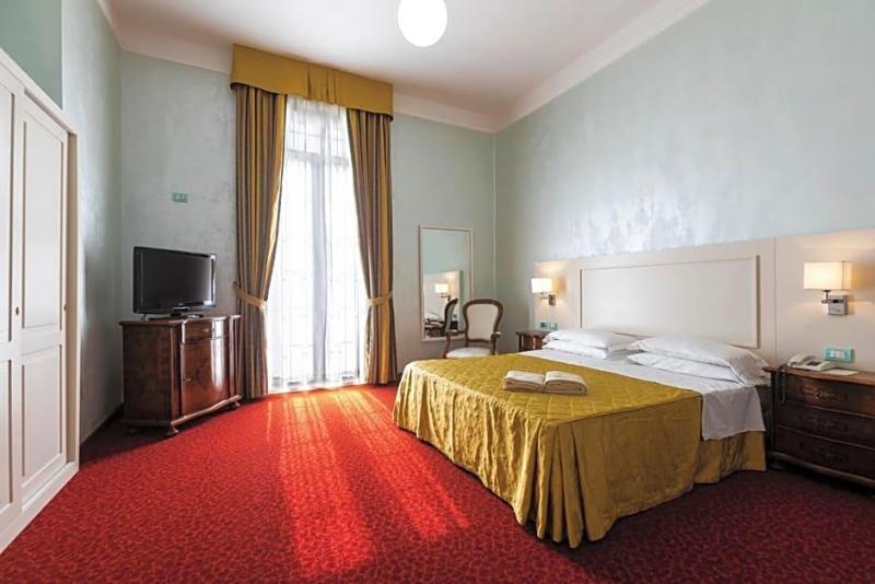 Grand Hotel image