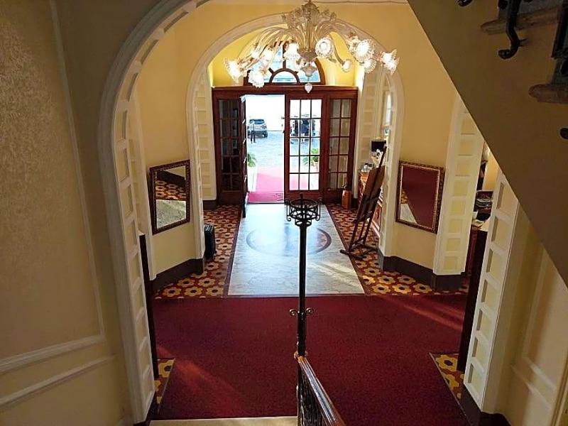 Grand Hotel image