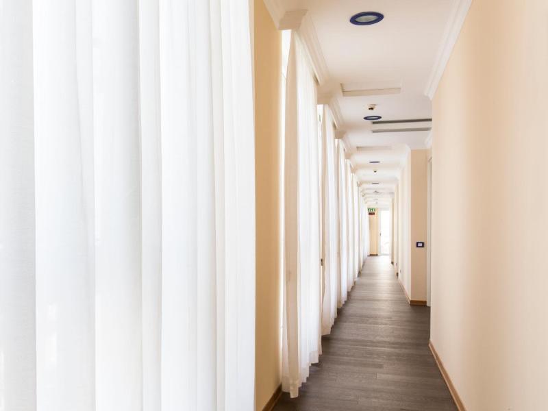 Grand Hotel image
