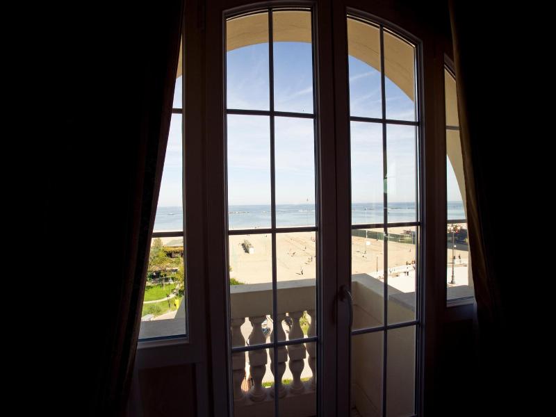 Grand Hotel image