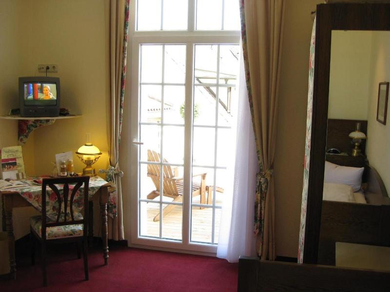 Romantikhotel Zur Sonne image