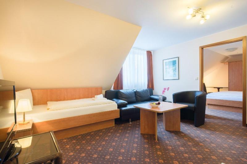 Hotel Maximilian image