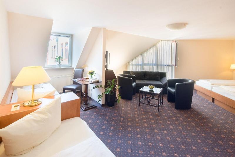 Hotel Maximilian image