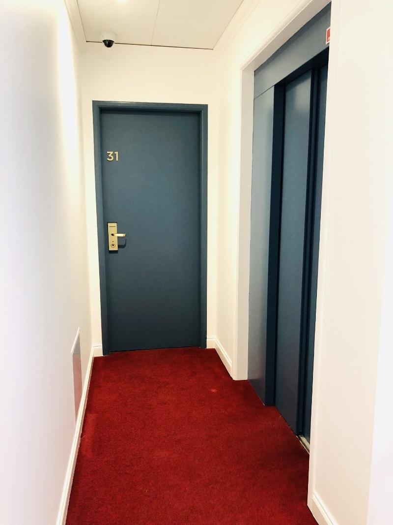 Porte Mars image