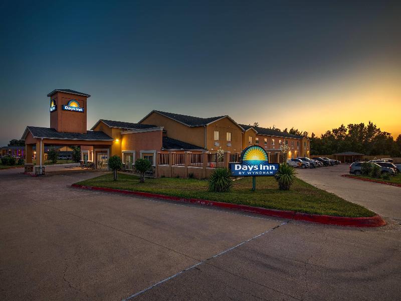 Days Inn By Wyndham Rockdale Texas image