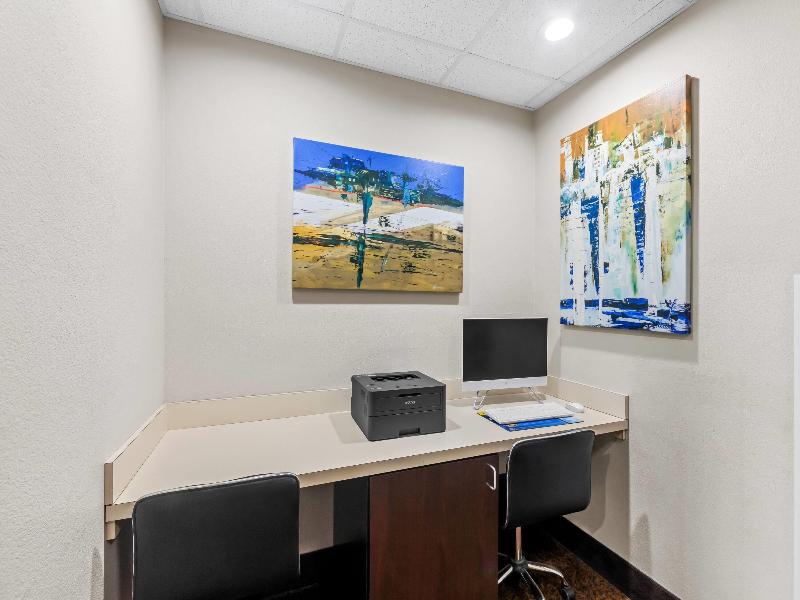 Days Inn By Wyndham Rockdale Texas image