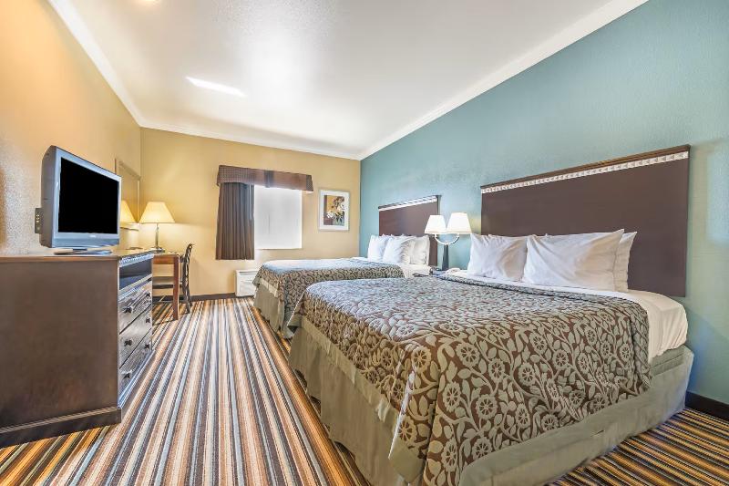 Days Inn By Wyndham Rockdale Texas image