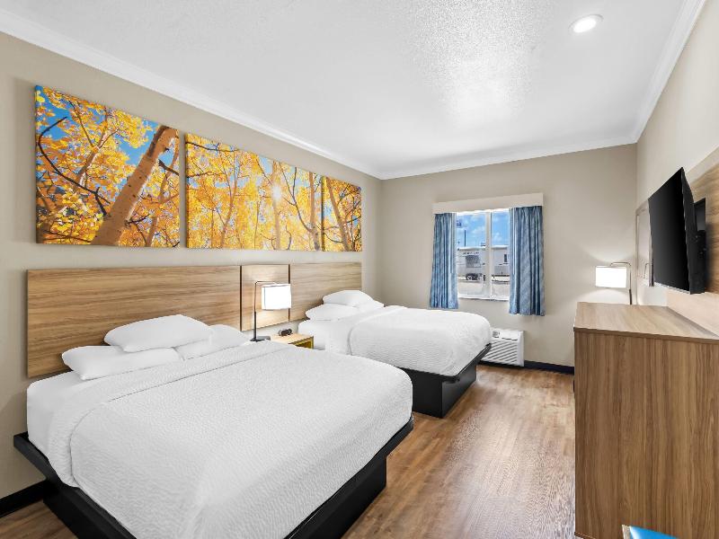Days Inn By Wyndham Rockdale Texas image