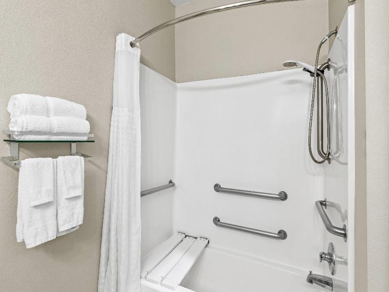 Days Inn By Wyndham Rockdale Texas image