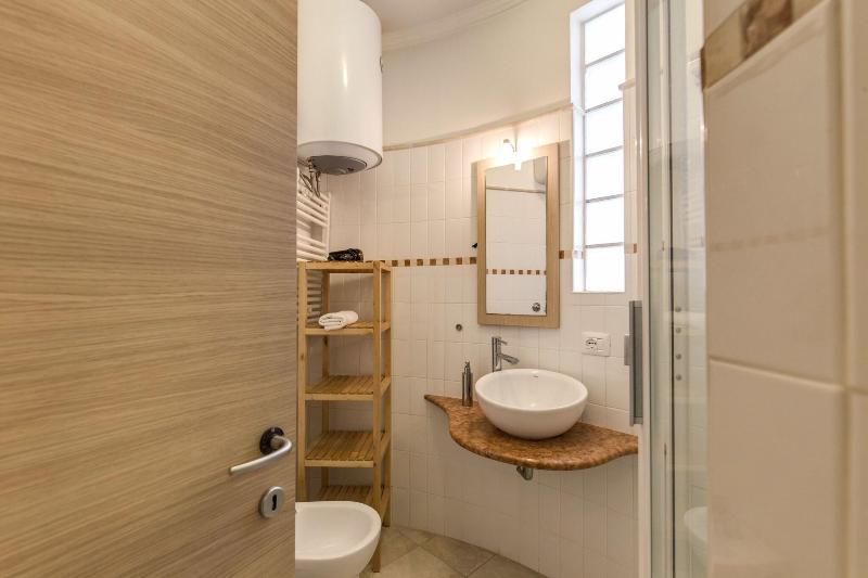 Aurelia Vatican Apartments image
