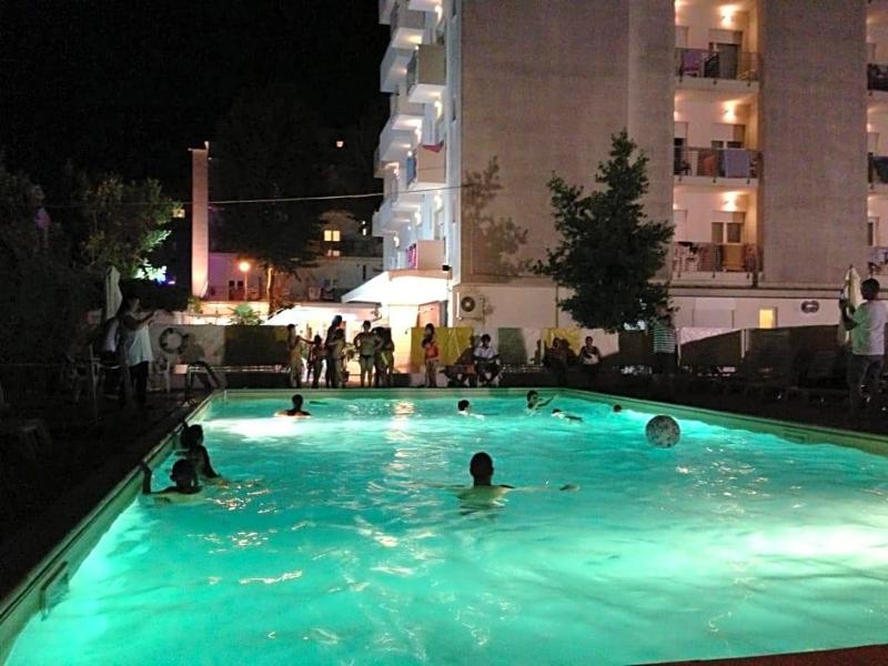 Villa del Parco image