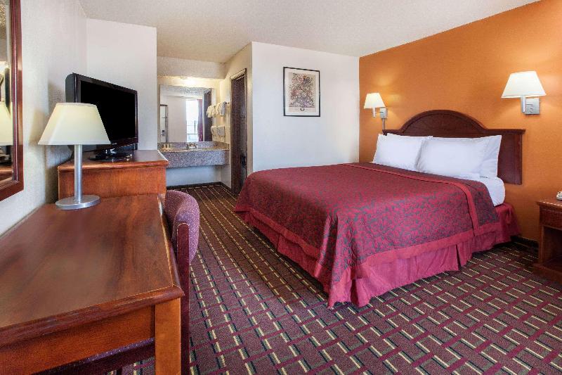 Days Inn By Wyndham El Reno image