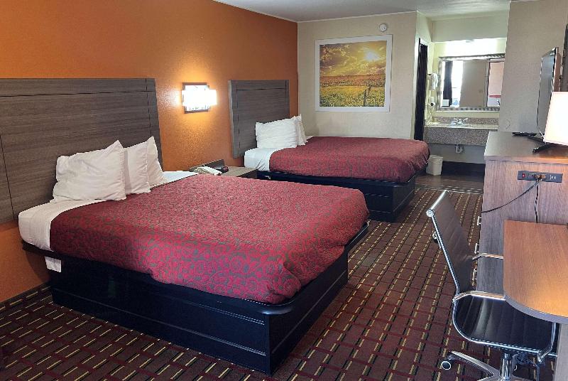 Days Inn By Wyndham El Reno image