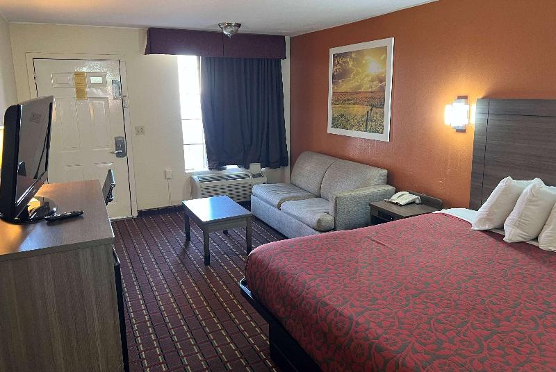 Days Inn By Wyndham El Reno image