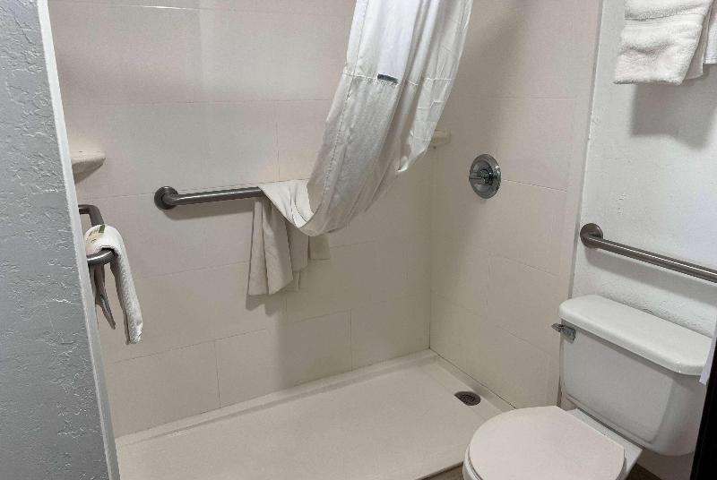 Days Inn By Wyndham El Reno image