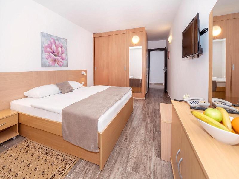 Omorika Hotel Punat image