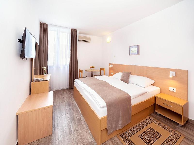 Omorika Hotel Punat image