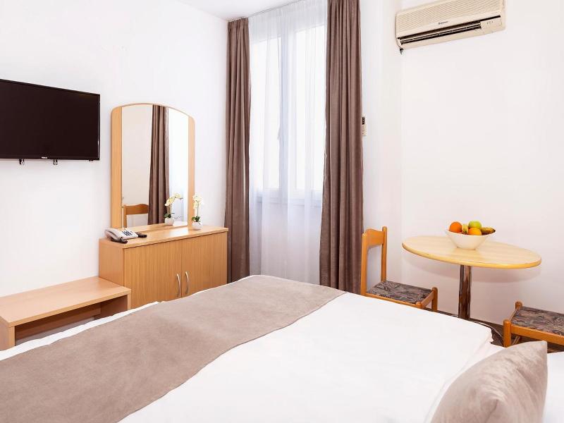 Omorika Hotel Punat image