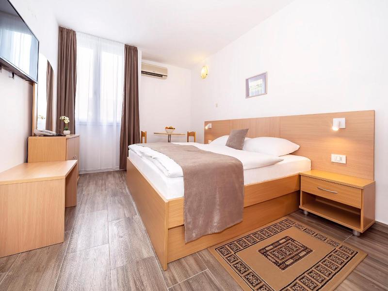 Omorika Hotel Punat image