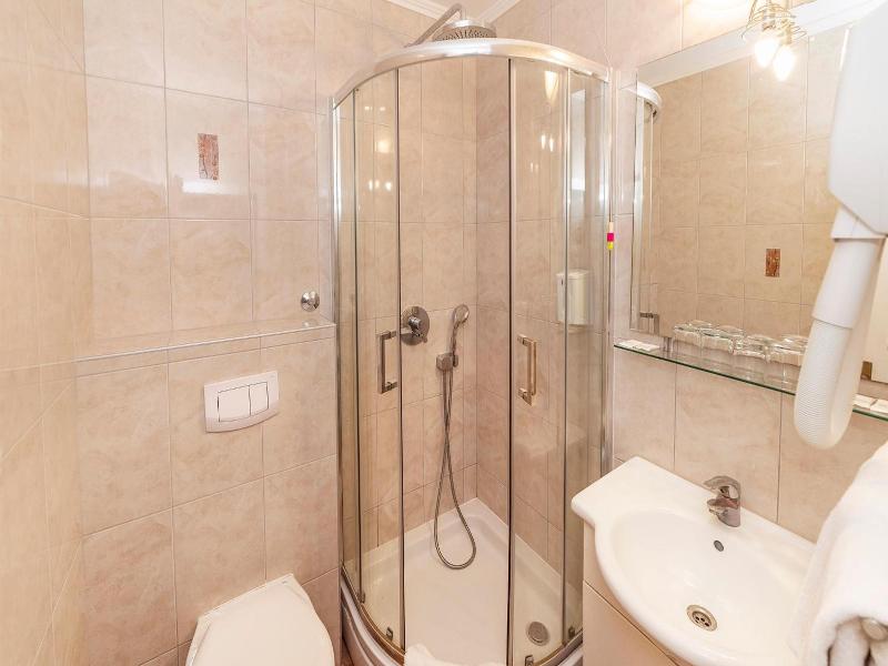Omorika Hotel Punat image