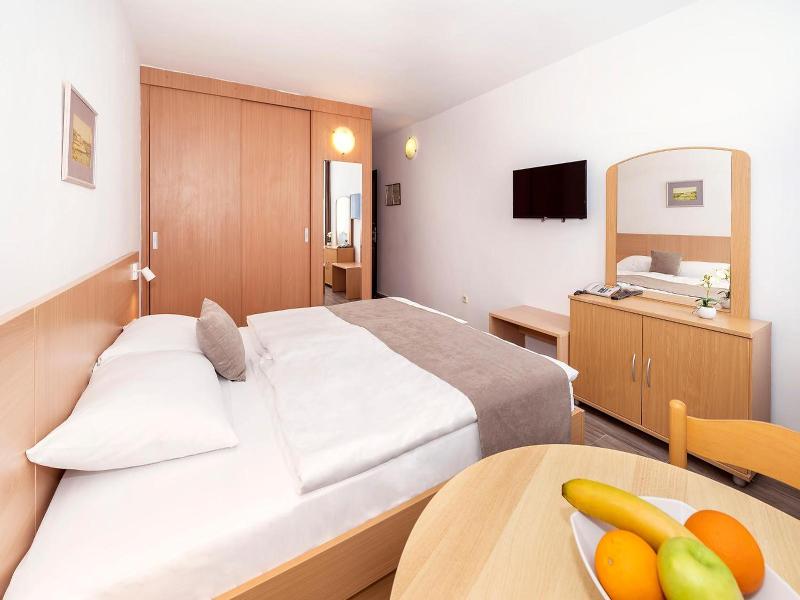 Omorika Hotel Punat image
