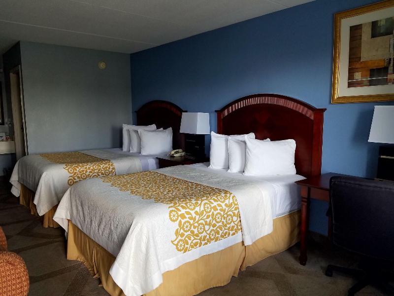 Days Inn by Wyndham Richmond image