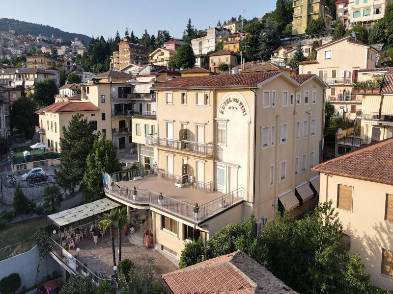 Hotel dei Pini image