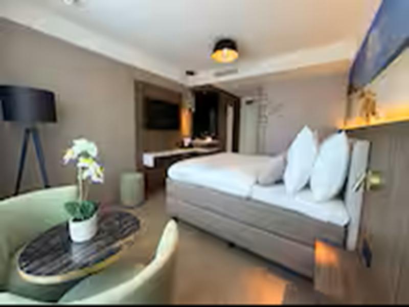 TRYP by Wyndham Badhotel The Hague Scheveningen image