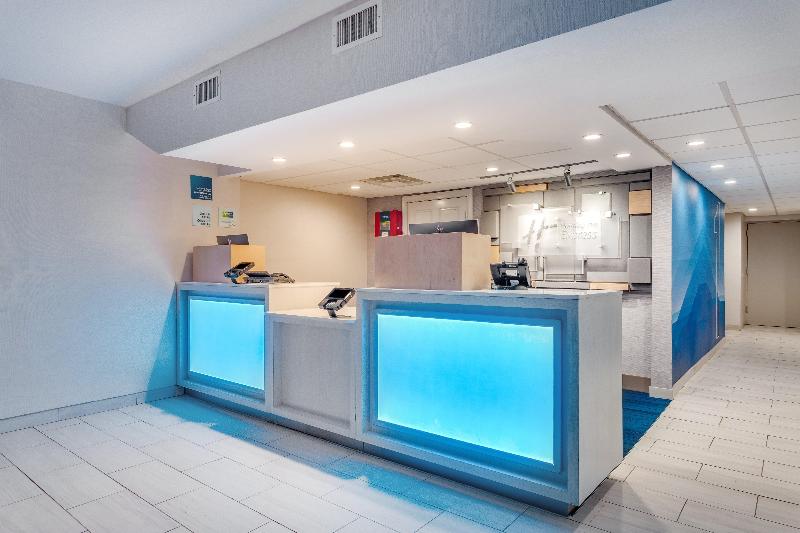 Holiday Inn Express Ramsey-Mahwah image