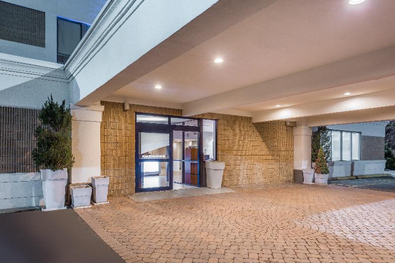Holiday Inn Express Ramsey-Mahwah image